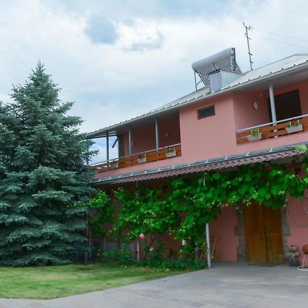 Old Bridge B&B Yeghegnadzor Bagian luar foto