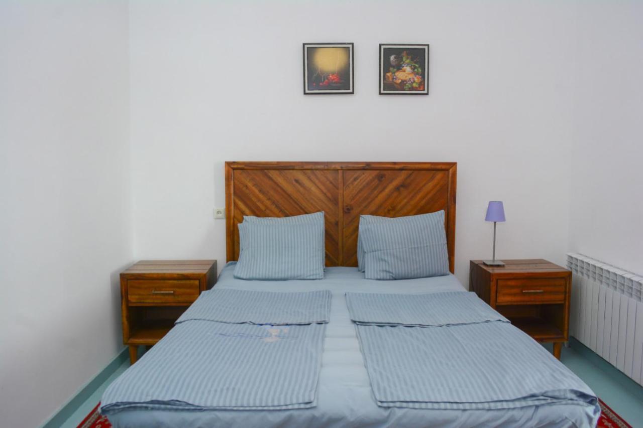 Old Bridge B&B Yeghegnadzor Bagian luar foto