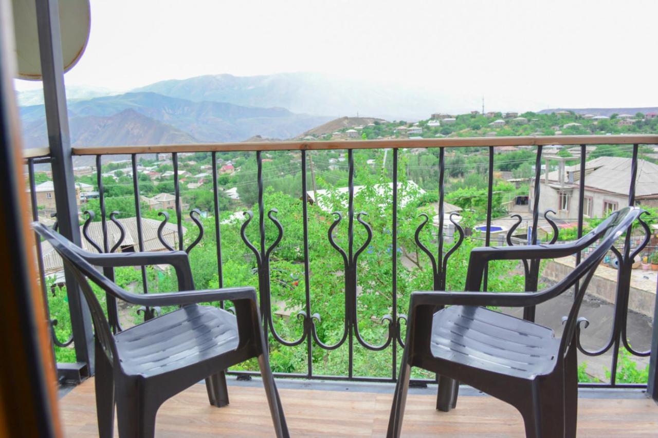 Old Bridge B&B Yeghegnadzor Bagian luar foto
