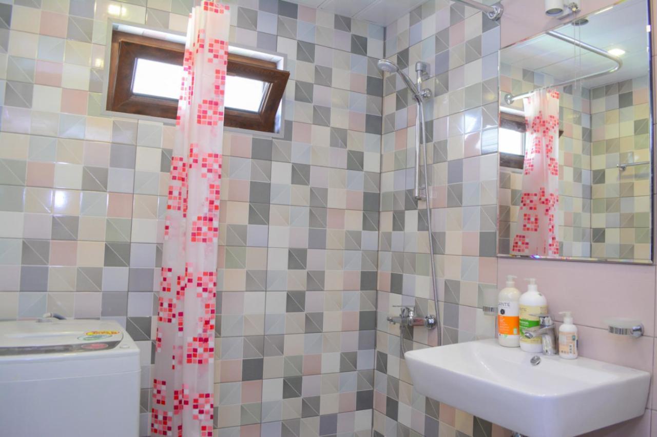 Old Bridge B&B Yeghegnadzor Bagian luar foto