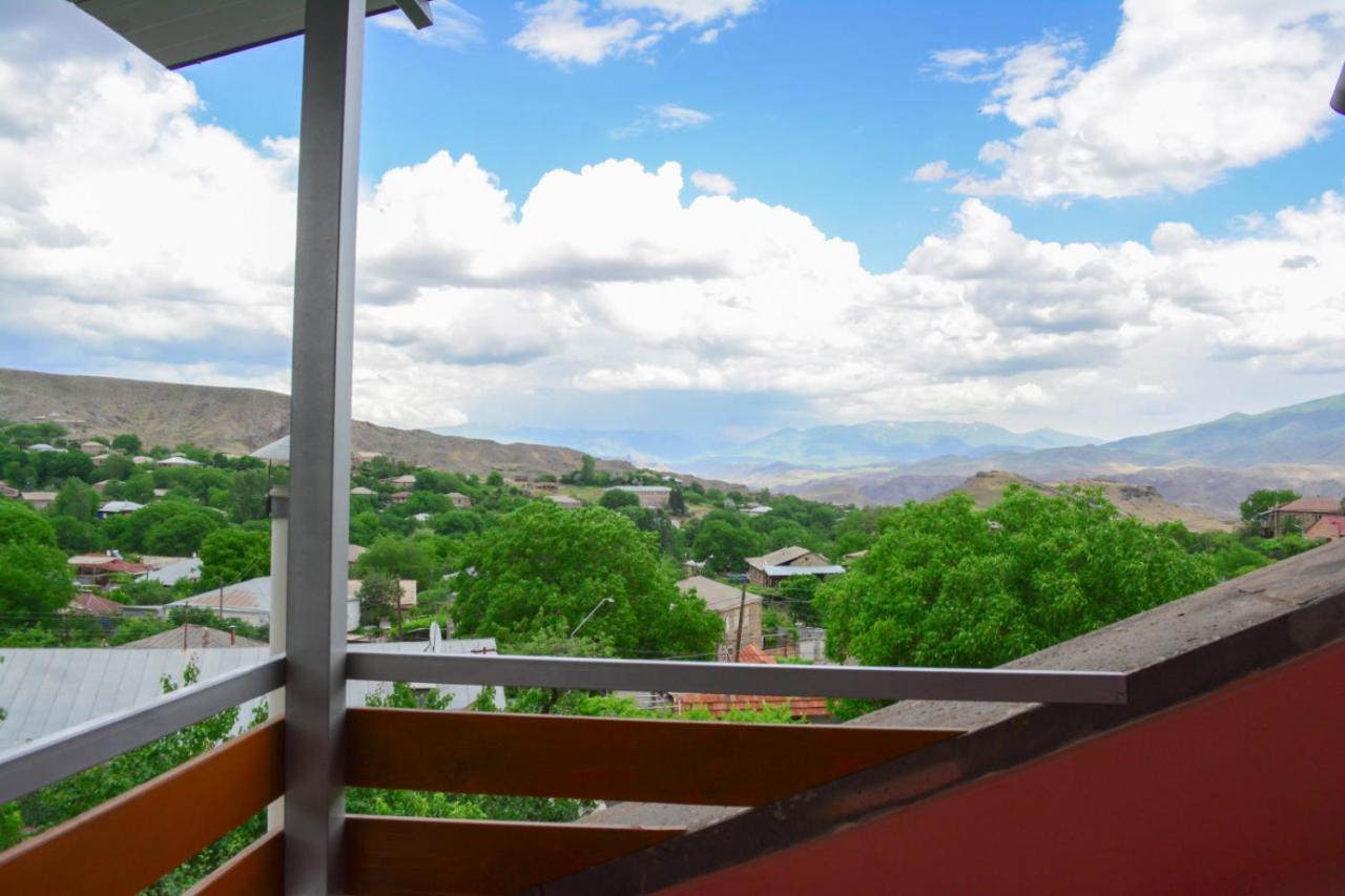 Old Bridge B&B Yeghegnadzor Bagian luar foto
